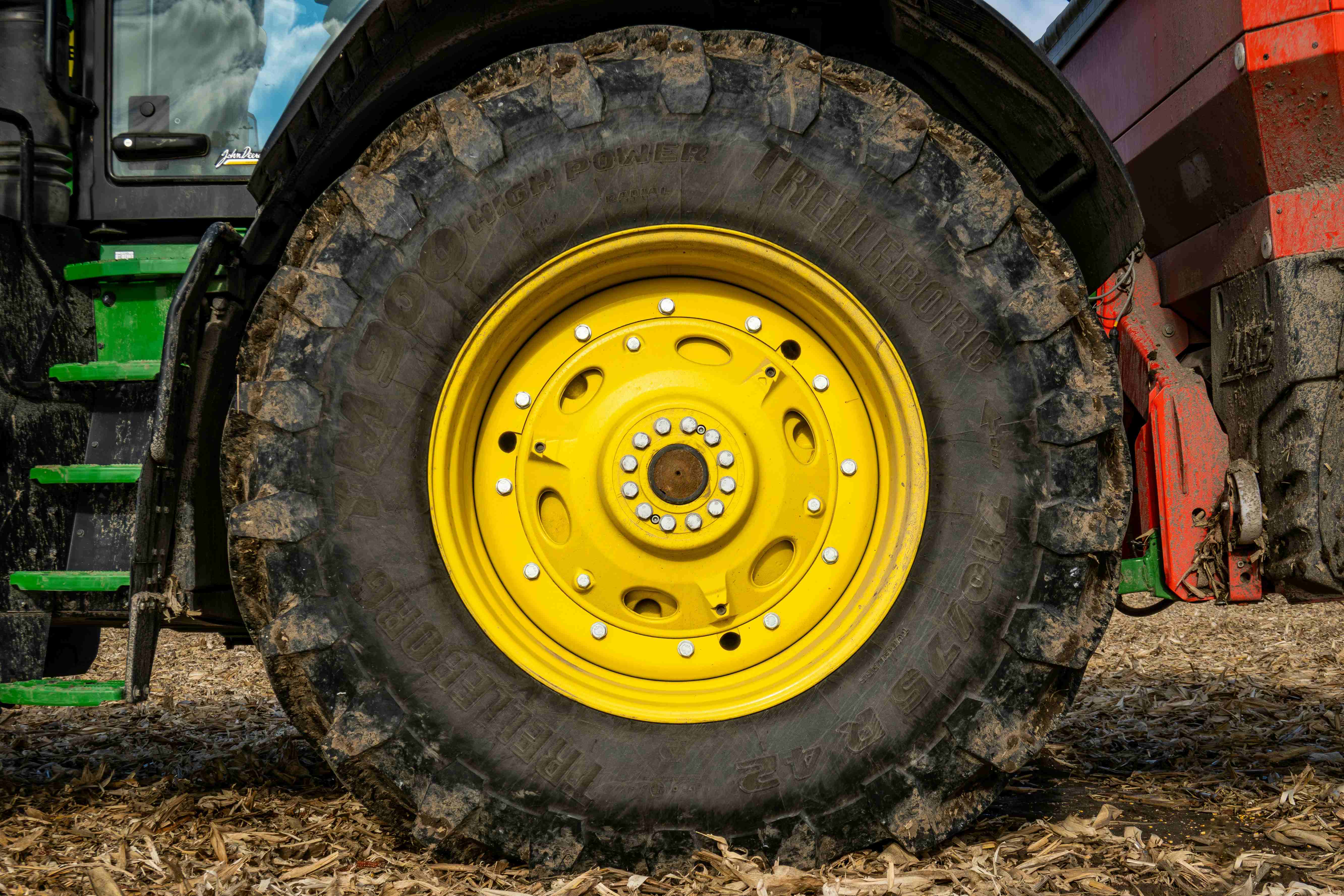 tire(1) tire(1)